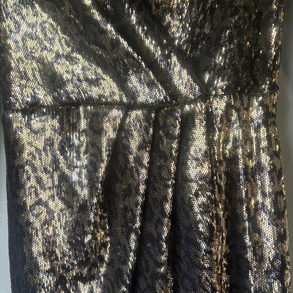 ASTR the Label Selene Leopard Sequin Wrap Mini Dress Size Small - Picture 7 of 8